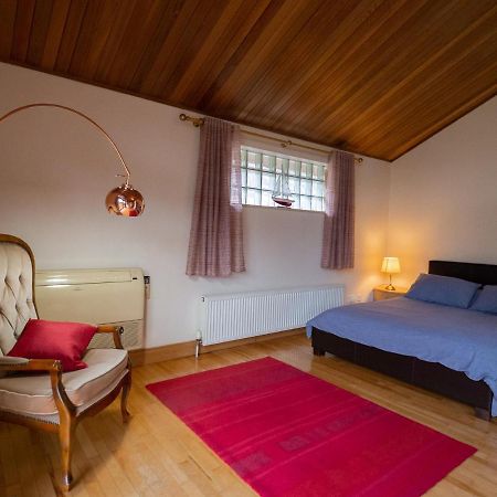 נורוויץ'' Surlingham Lodge Studio Large Family Cottage מראה חיצוני תמונה
