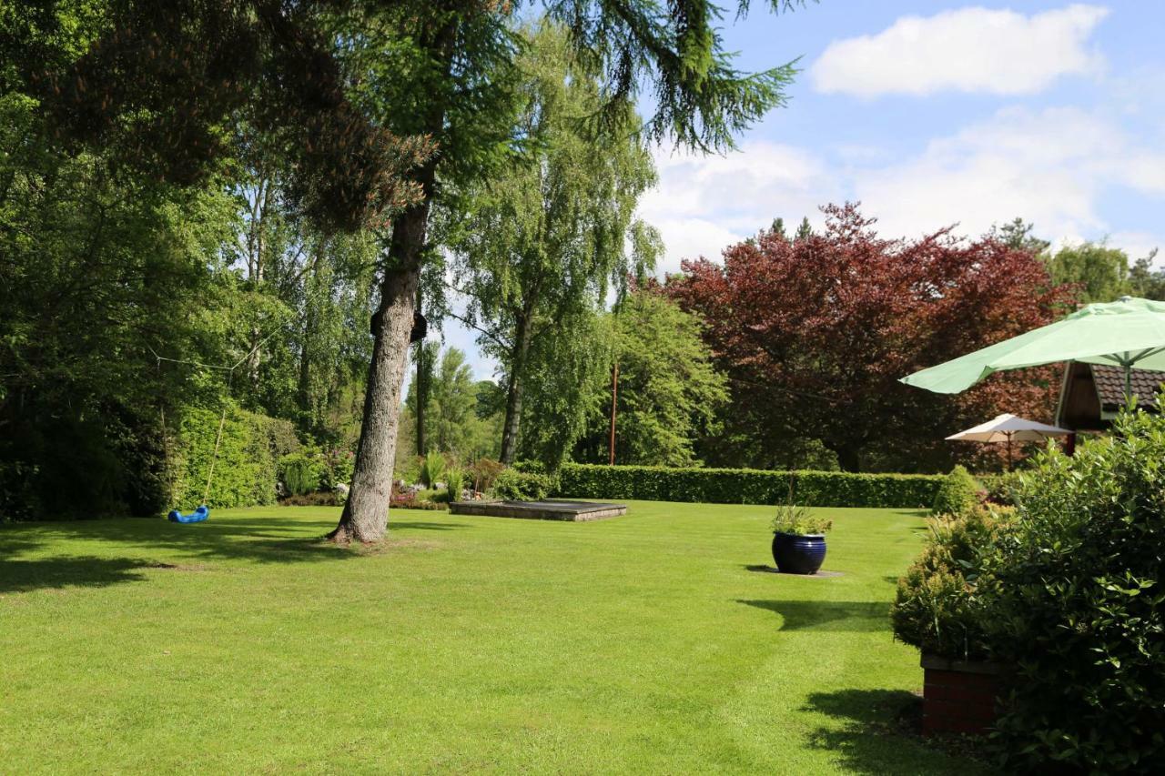 נורוויץ'' Surlingham Lodge Studio Large Family Cottage מראה חיצוני תמונה